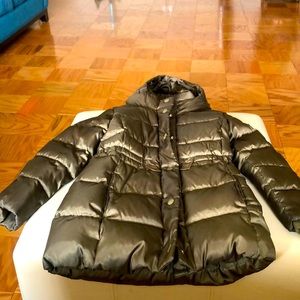 Girl’s Green hooded puffer coat